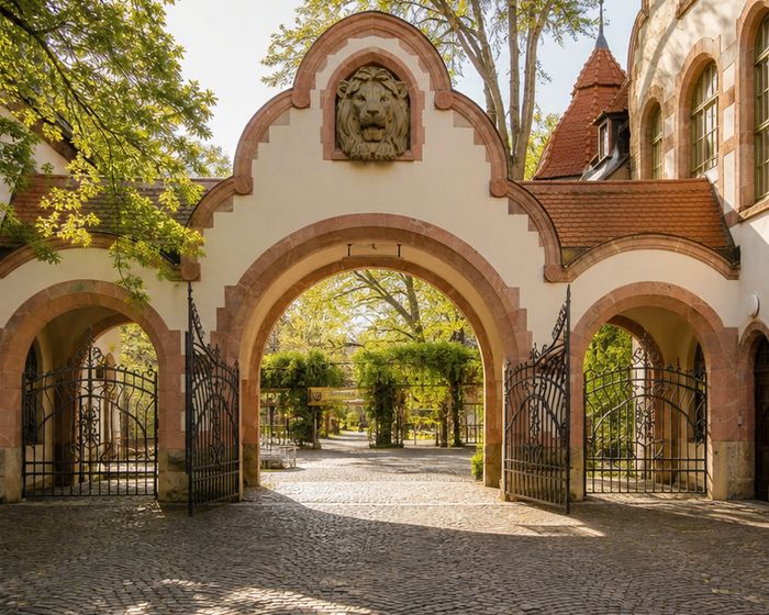Start your Leipzig Zoo visit
